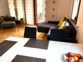 BUDAPEST HEART by GOZSDU APARTMENT